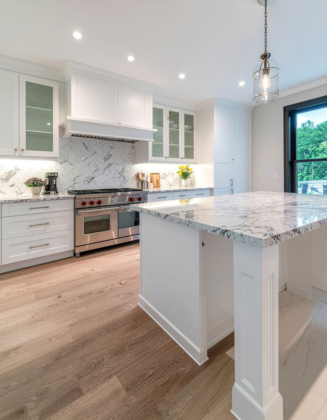 30 Brilliant Show Home Kitchen Ideas to Master the Modern Look