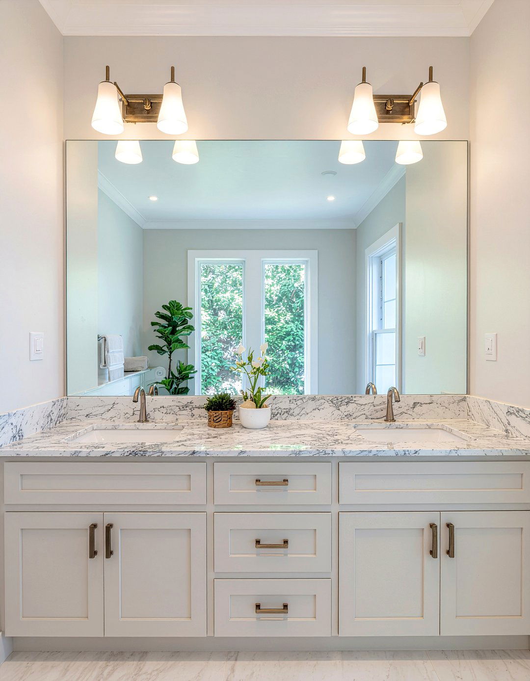 Double Sink Vanity - 30 bathroom decor ideas