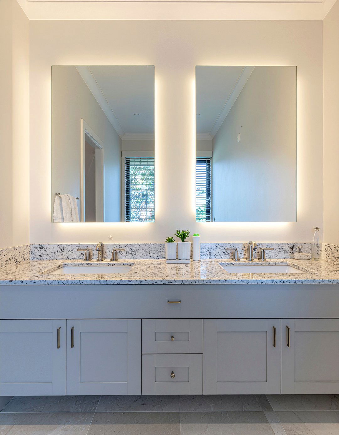 Double Vanity LED Mirror - 30 LED bathroom mirror ideas