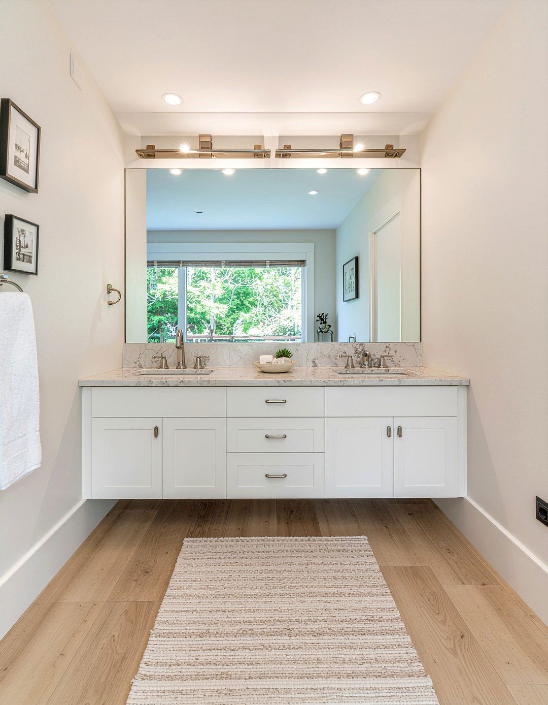 Double Vanity Runner - 30 bathroom rug ideas