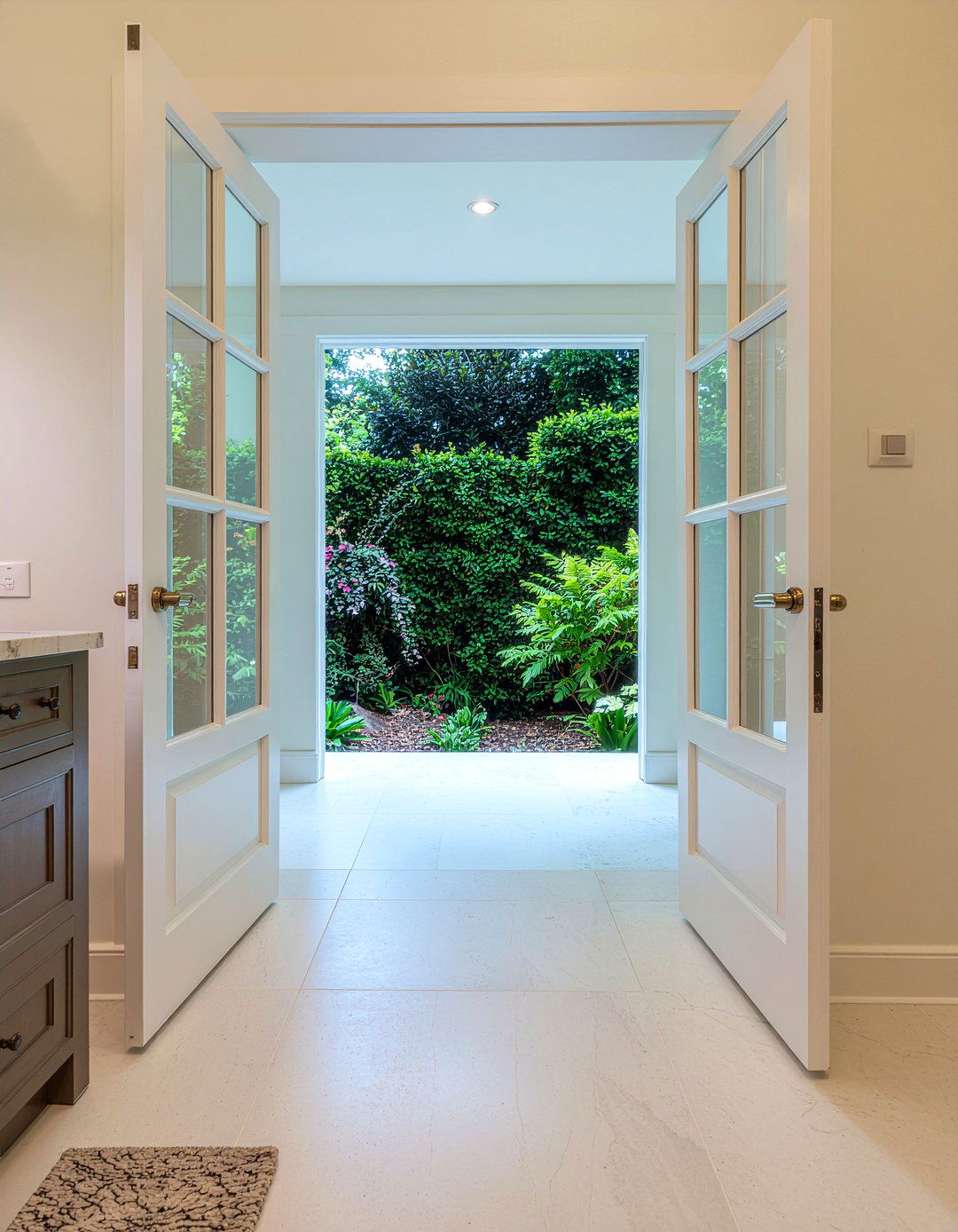 Double bathroom french doors - 30 bathroom French door ideas