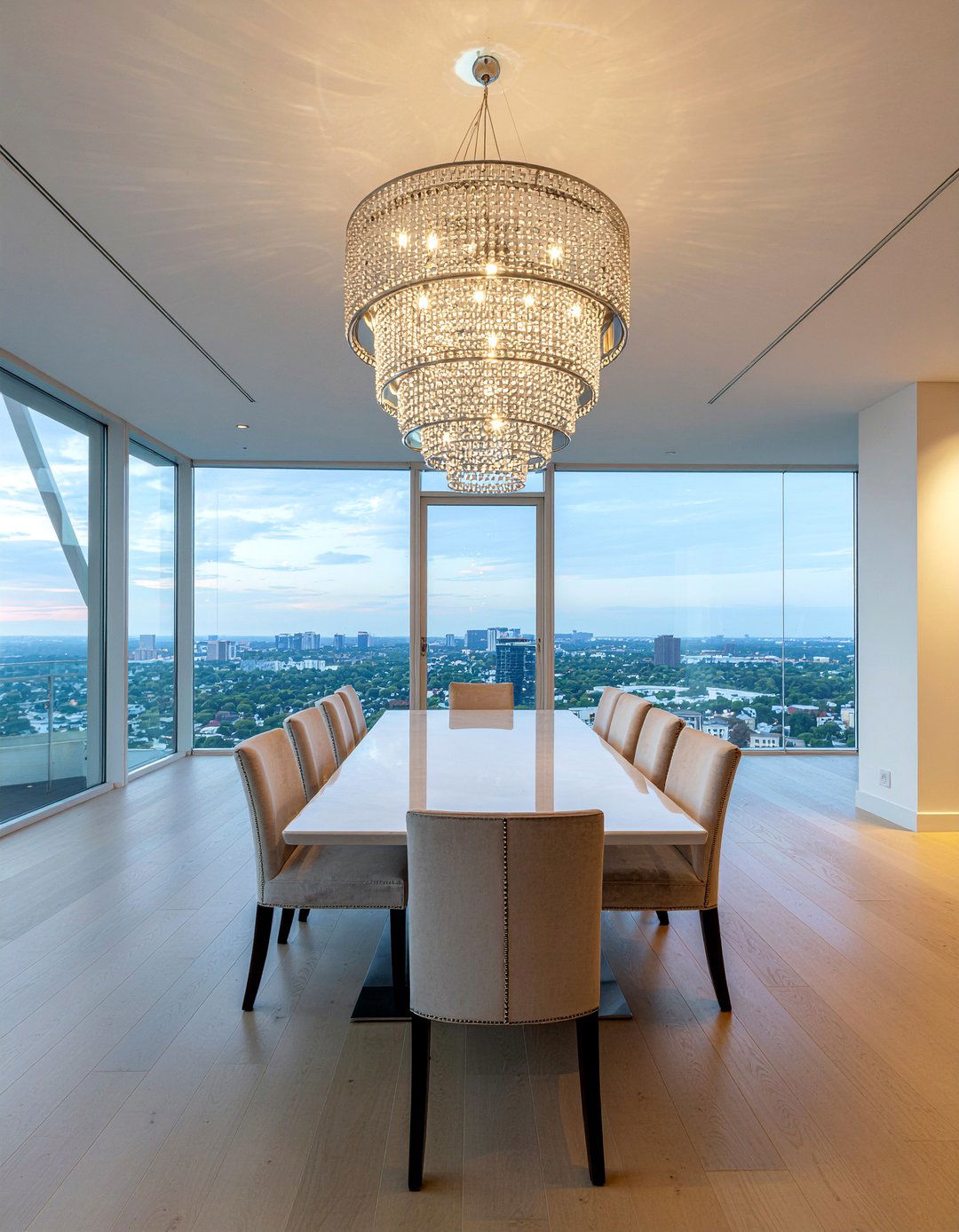 Double height ceiling dining room - 30 penthouse dining room ideas