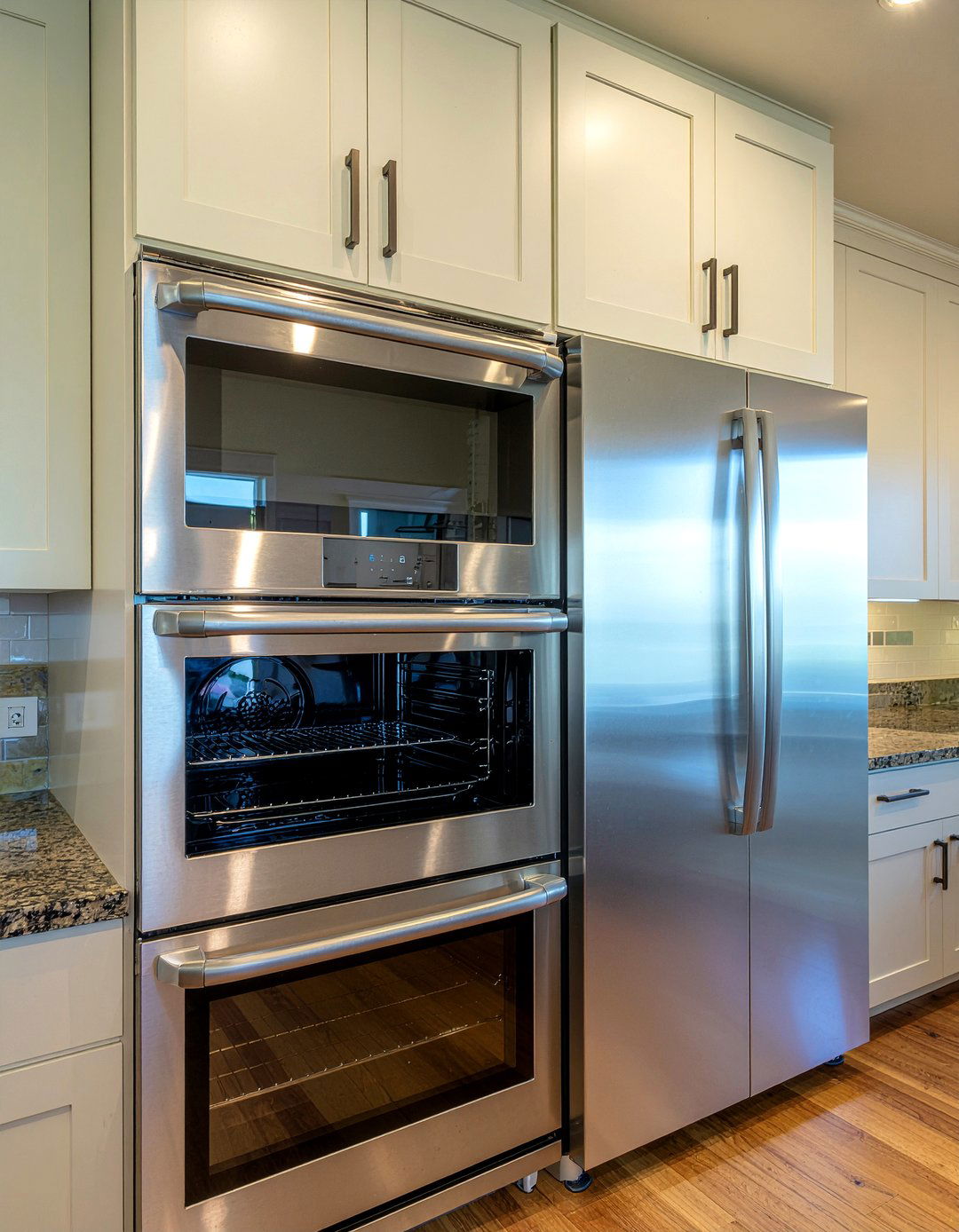 Double oven kitchen - 30 kitchen remodel ideas