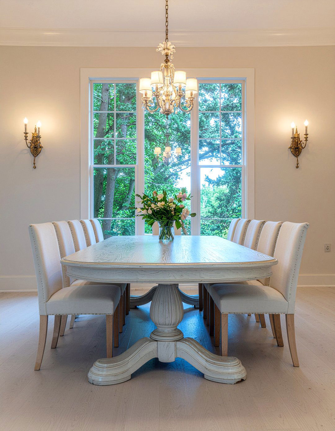 Double pedestal dining table - 30 formal dining room ideas