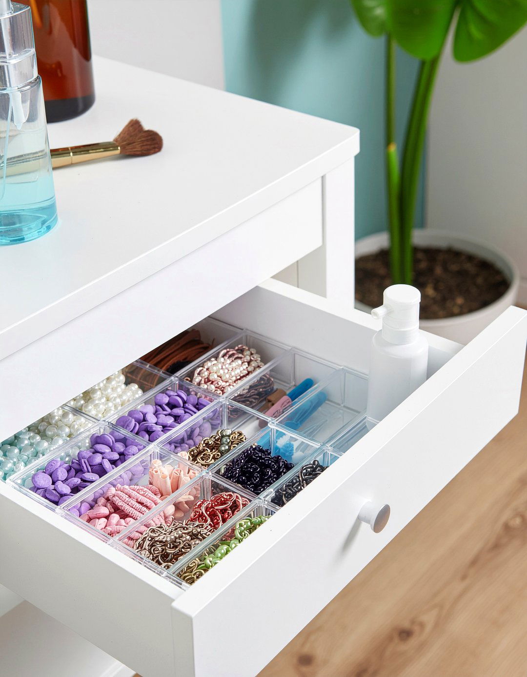 Drawer divider insert - 30 small bathroom storage ideas