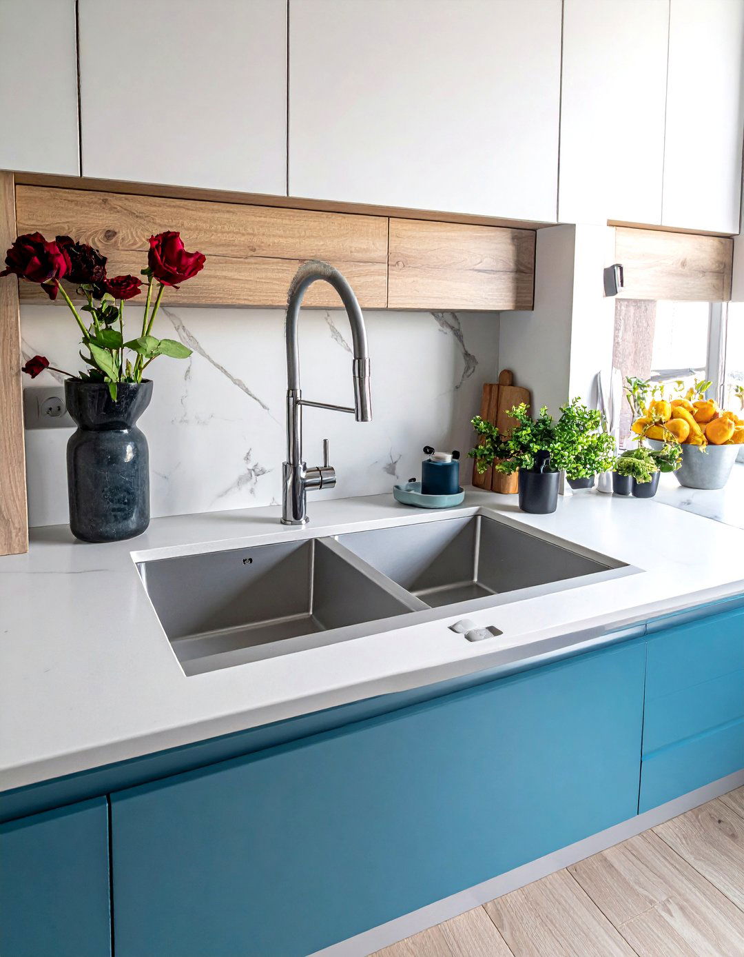 Dual Flush Kitchen Sink - 30 water-saving kitchen ideas