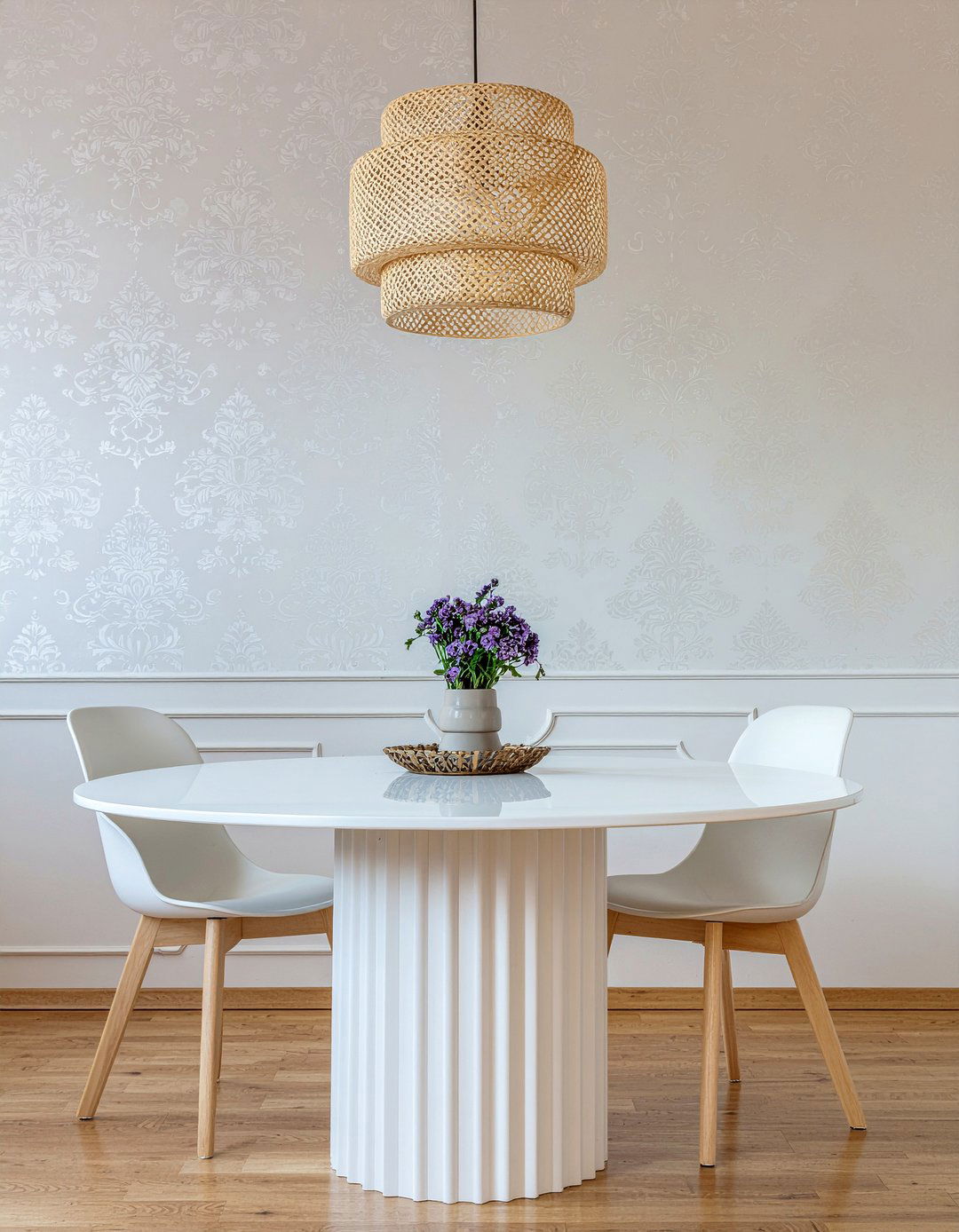 Elegant damask wallpaper backdrop - 30 damask wallpaper dining room ideas