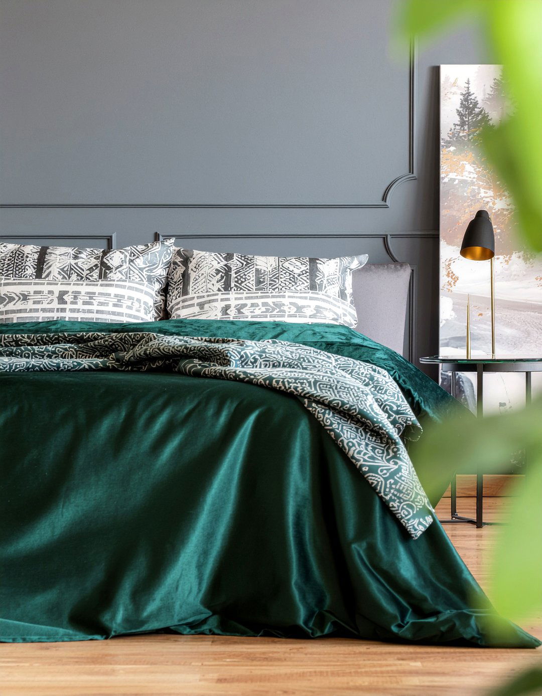 Emerald Green Satin Comforter - 30 satin bedroom ideas