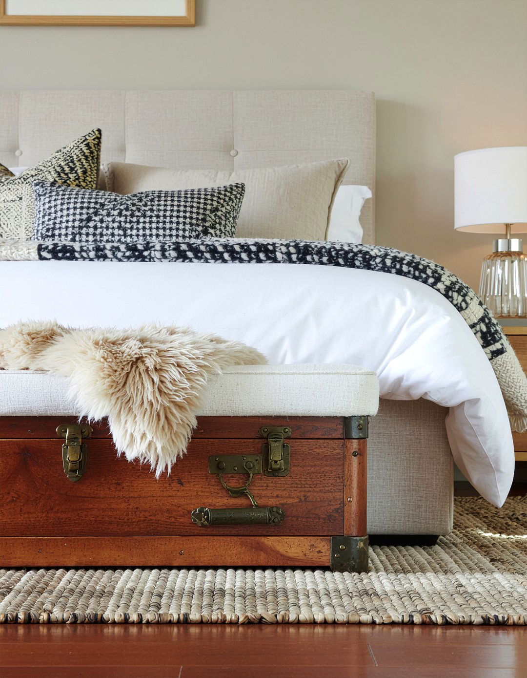 End Of Bed Trunk - 30 bedroom storage chests