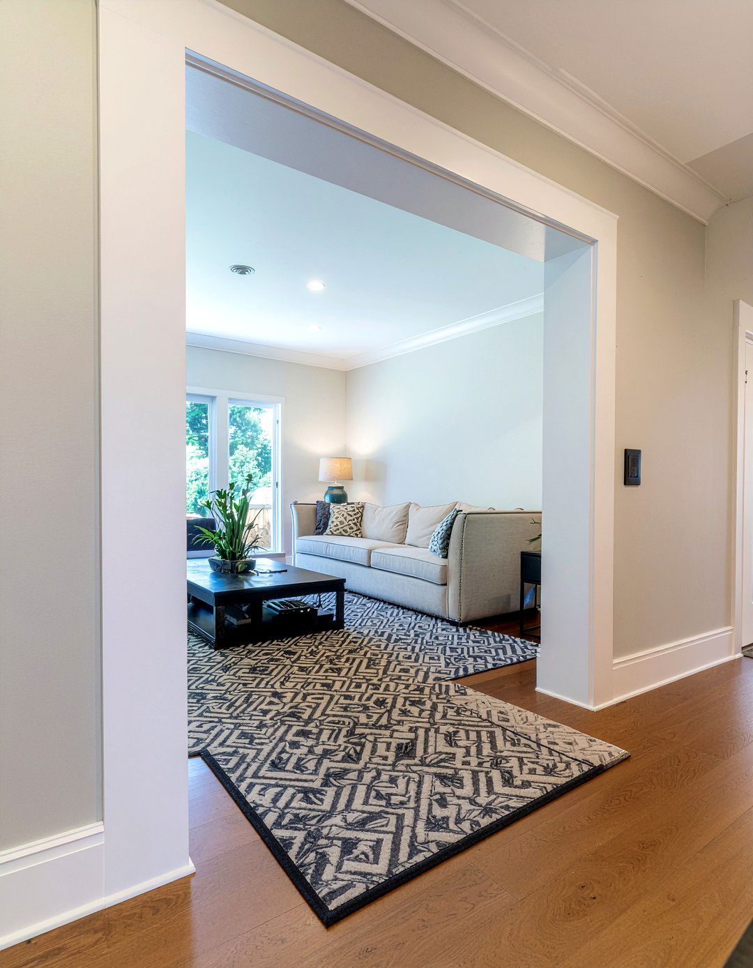 Entryway Corbels - 30 living room corbel ideas