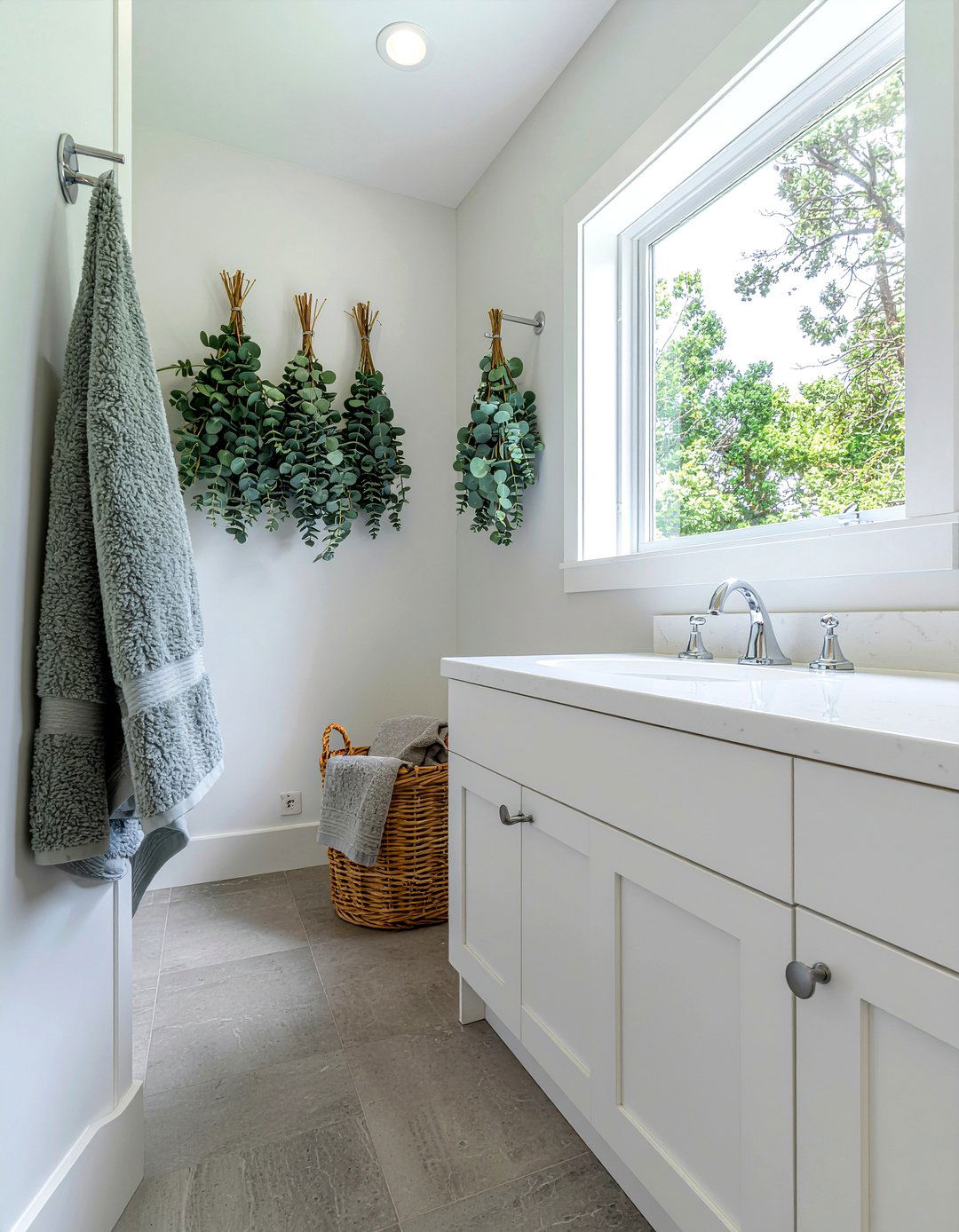 Eucalyptus Bathroom - 30 bathroom towel color ideas