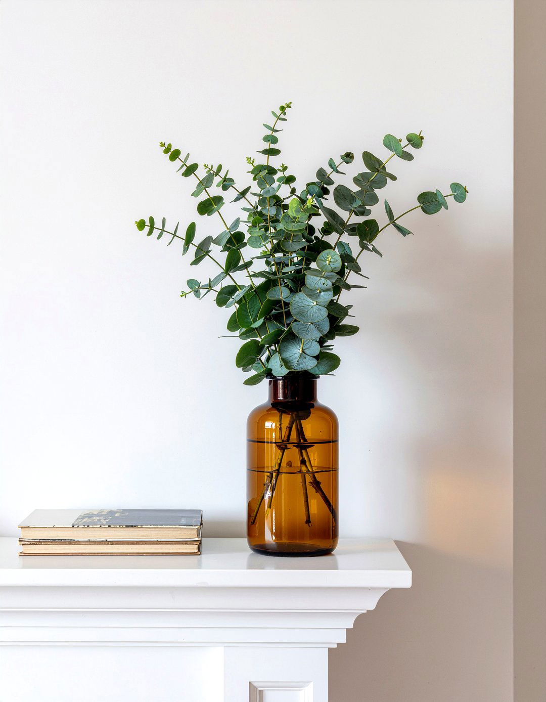 Eucalyptus greenery bunch - 30 living room flower arrangements