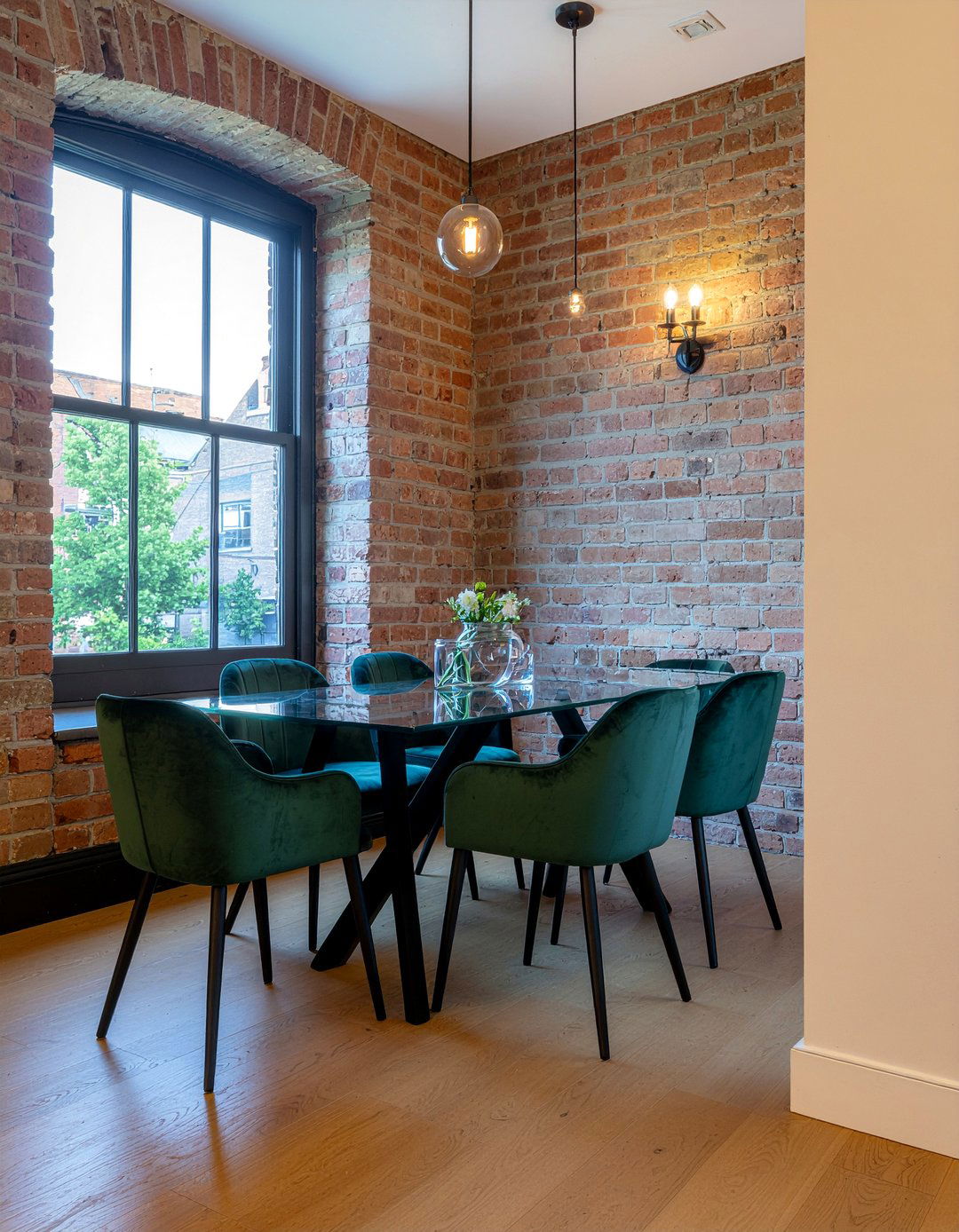 Exposed Brick Dining - 30 row house dining room ideas