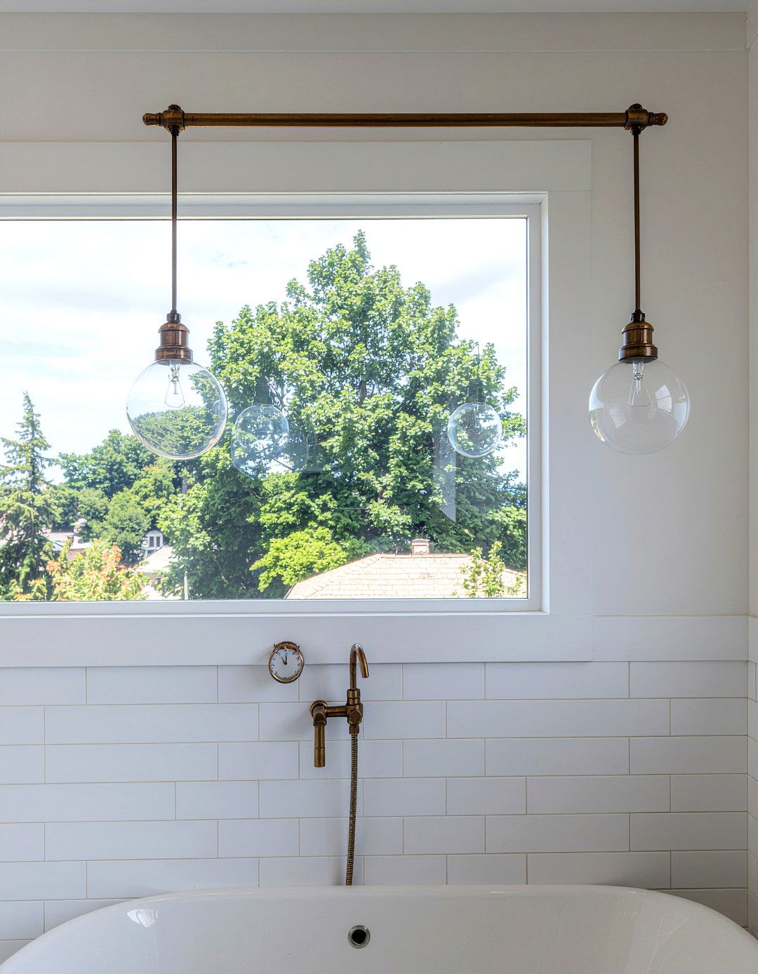 Exposed Bulb Fixture - 30 bathroom lighting accent ideas