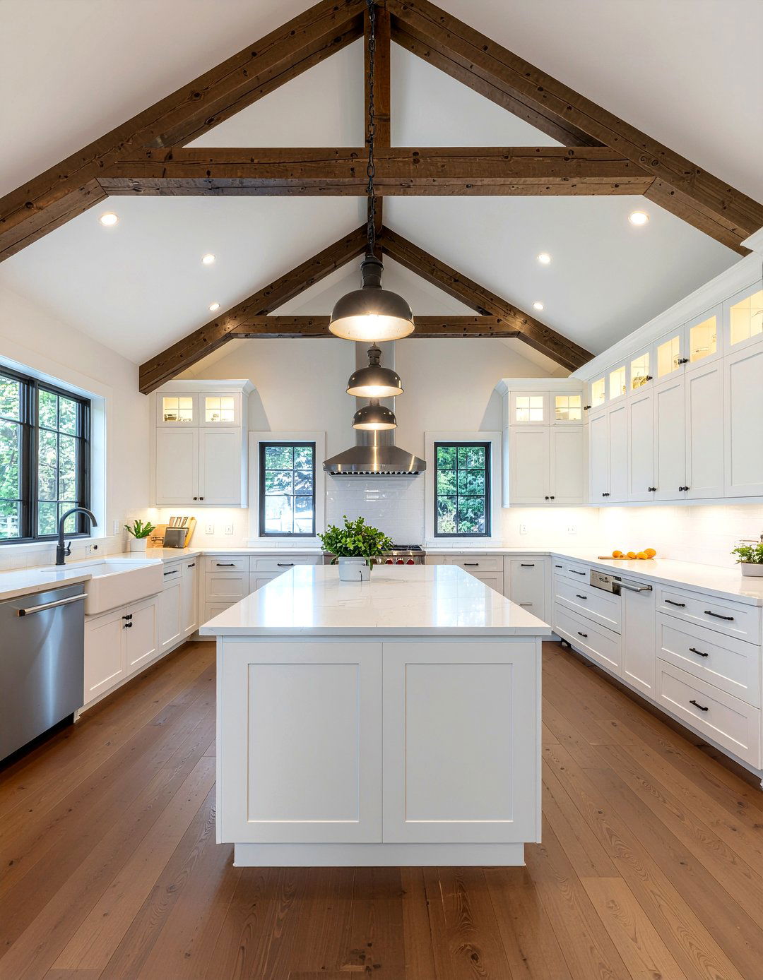 Exposed ceiling beams kitchen - 30 kitchen visual interest ideas