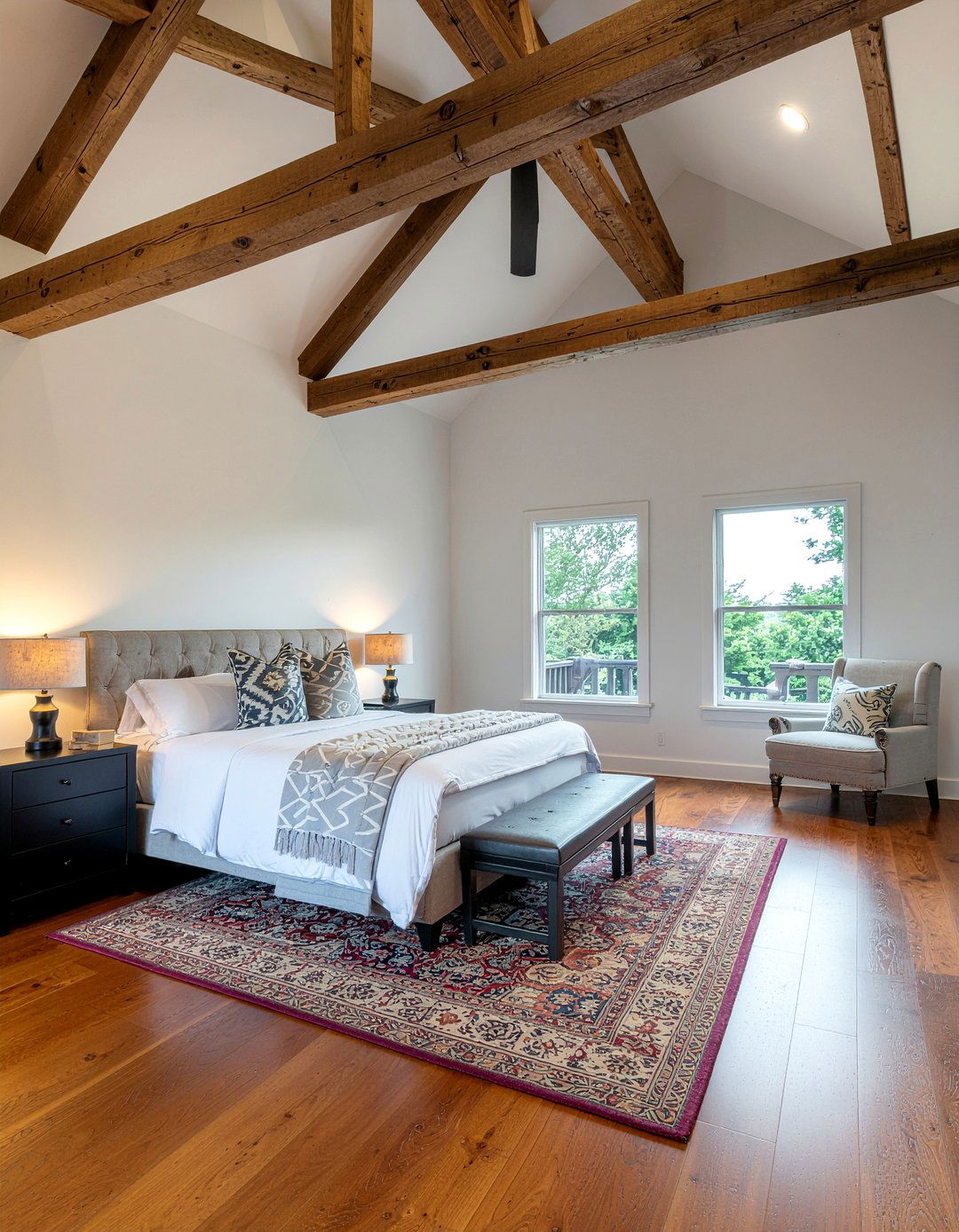 Exposed wood beams - 30 high ceiling bedroom ideas