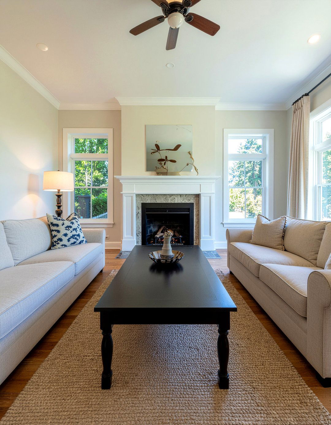 Face To Face Sofas - 30 living room conversation area ideas