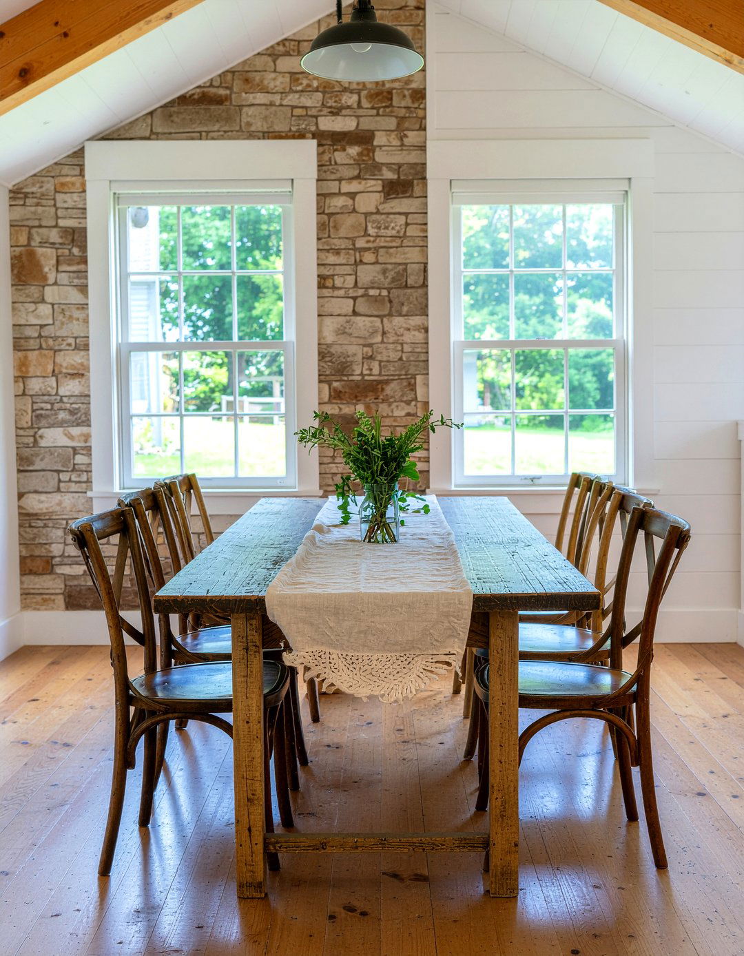 Farmhouse Dining Room - 30 period home dining room ideas