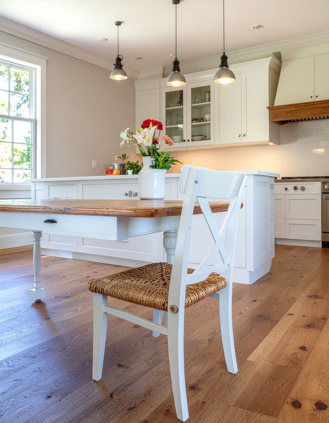 Farmhouse Kitchen Dining Chair - 30 cross back dining chair ideas