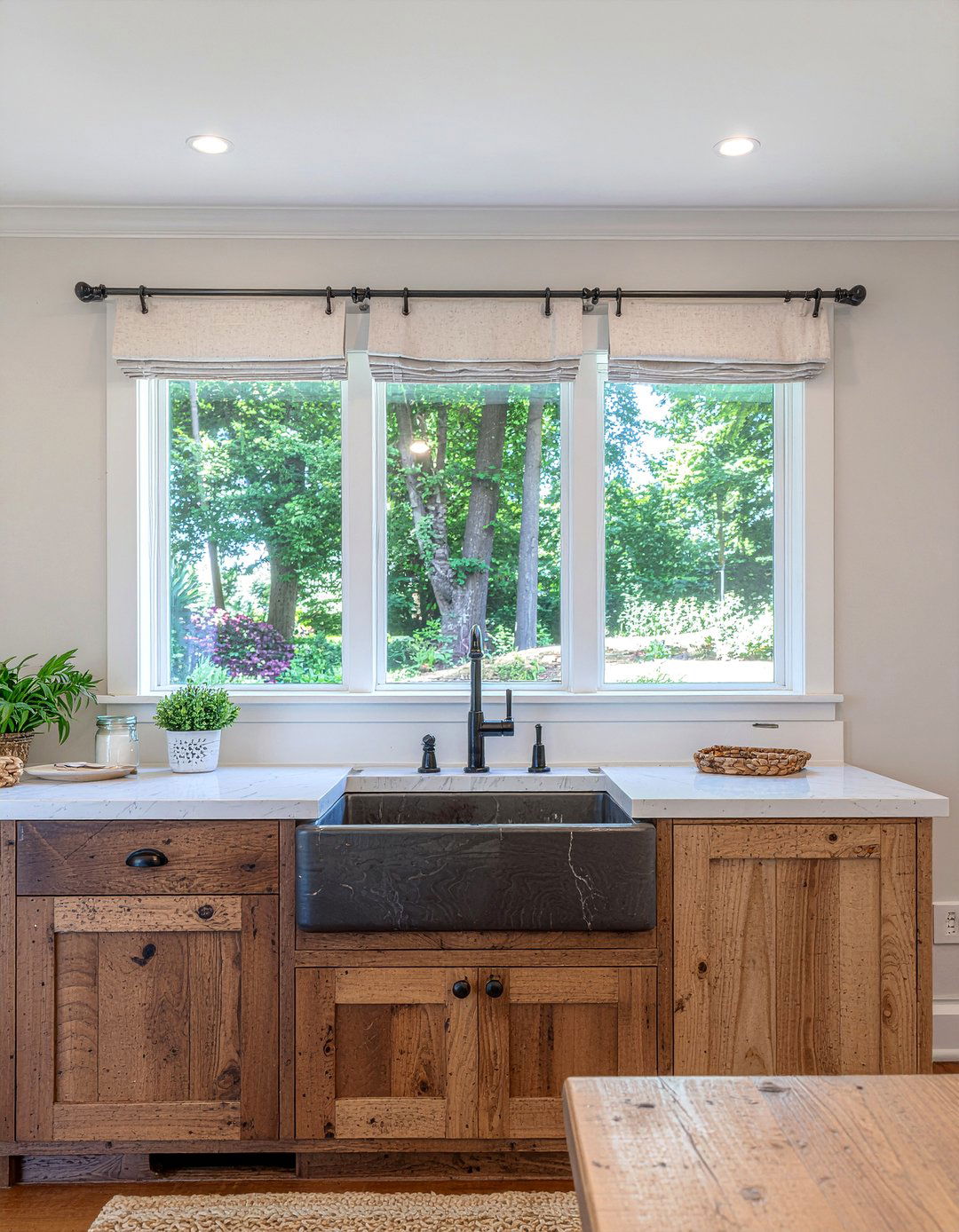 Farmhouse Kitchen Window Treatment - 30 kitchen window ideas
