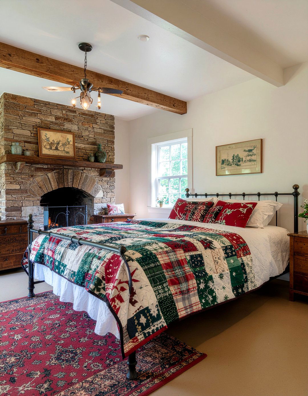 Farmhouse Patchwork Quilt - 30 patchwork bedroom ideas