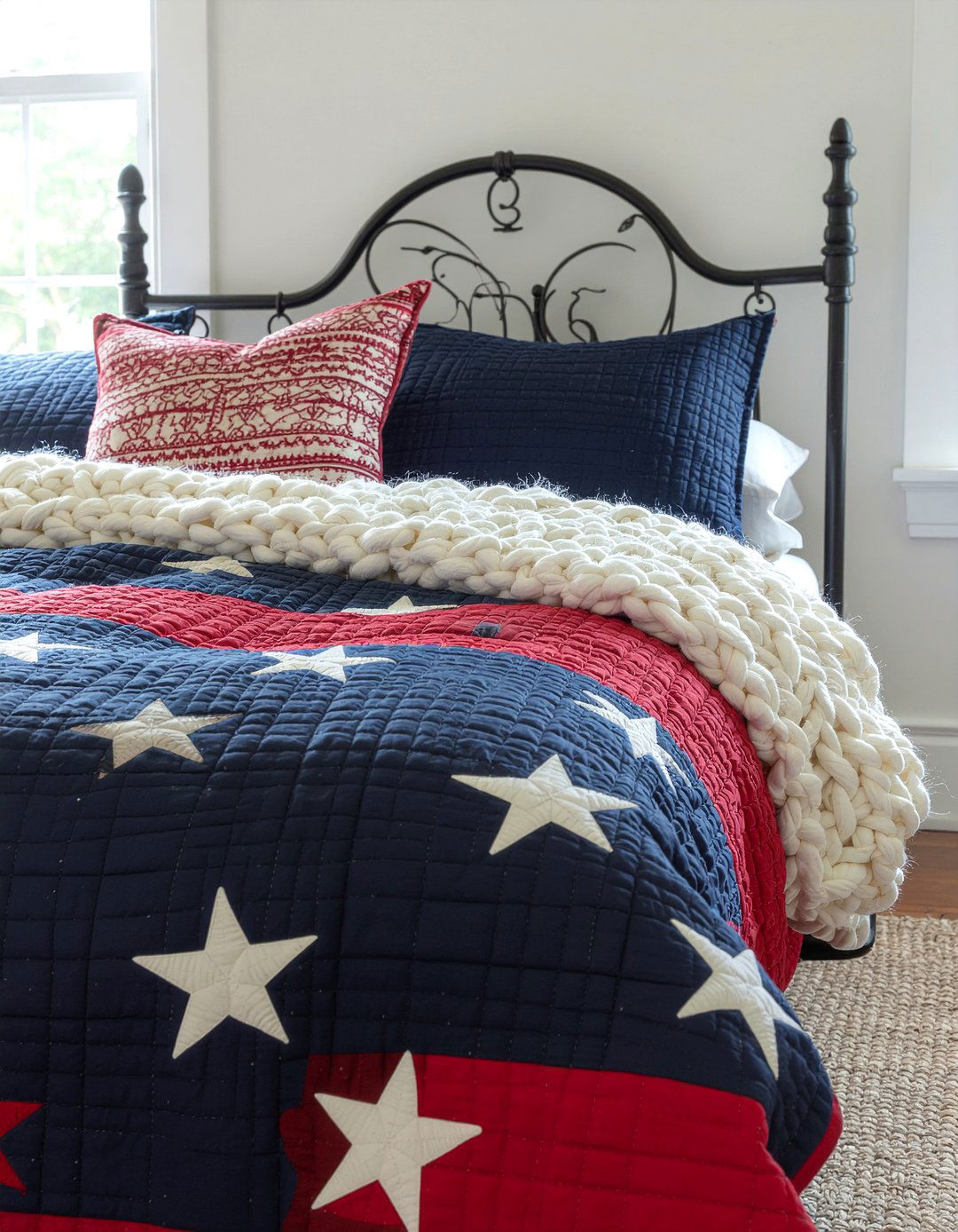 Farmhouse Quilted Bedding - 30 quilted bedroom ideas