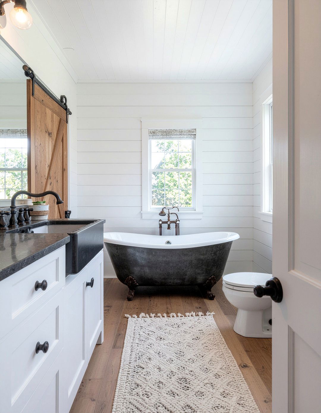 Farmhouse bathroom - 30 perfect bathroom ideas