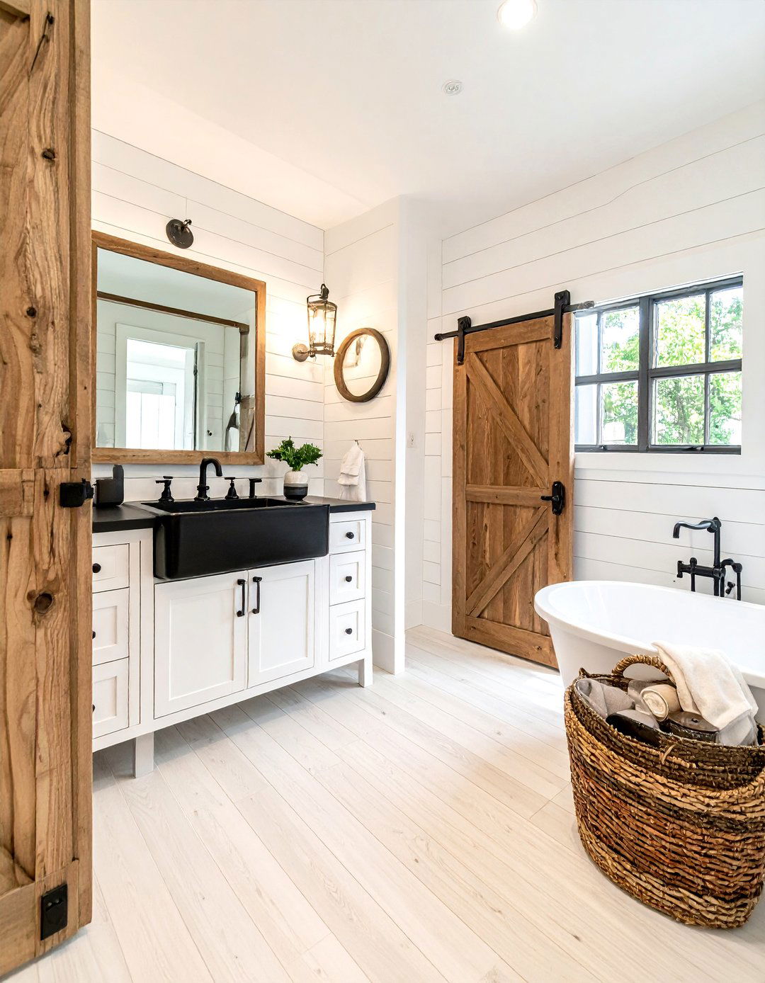 Farmhouse bathroom remodel - 30 bathroom renovation before and after