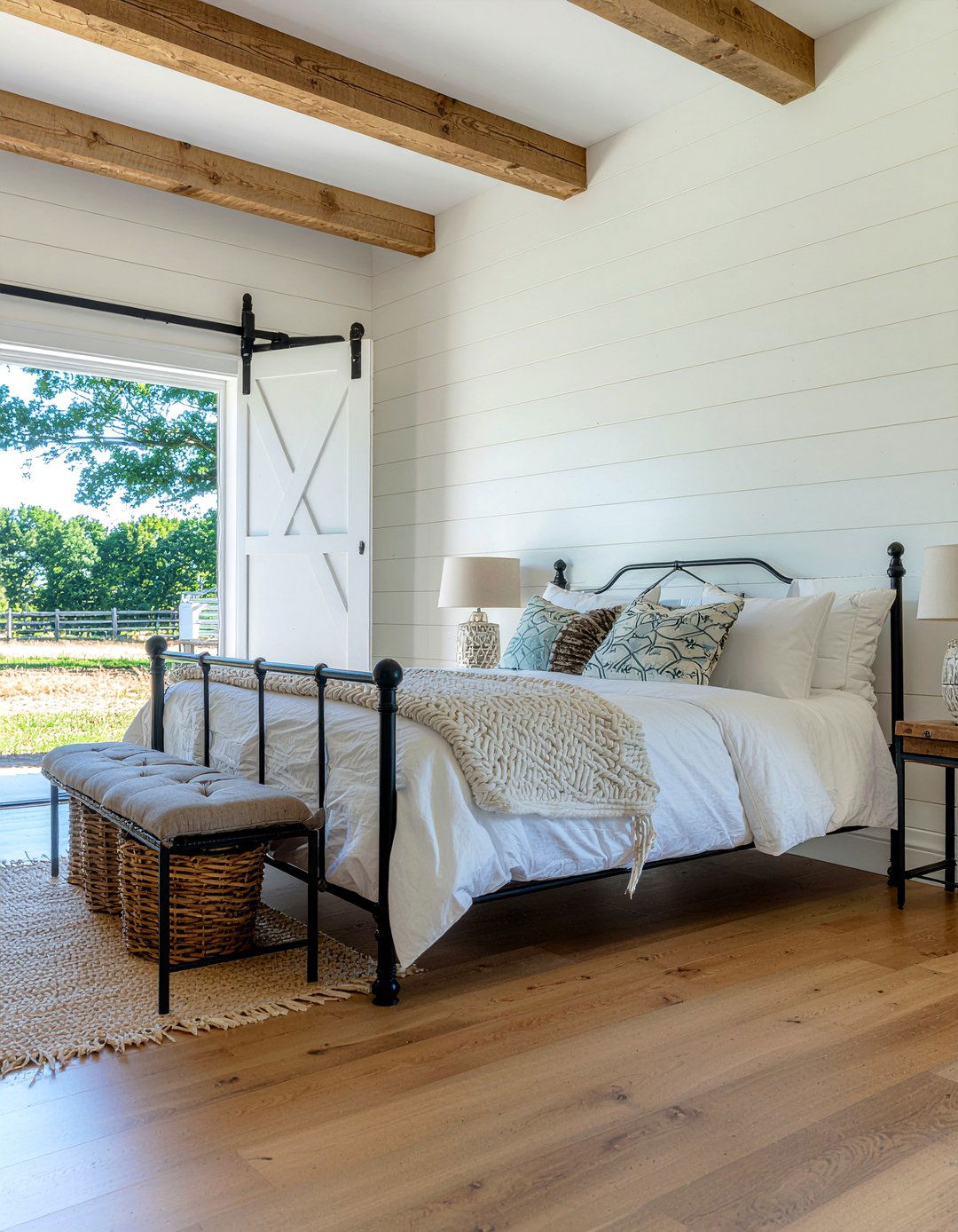 Farmhouse bedroom - 30 bedroom makeover ideas