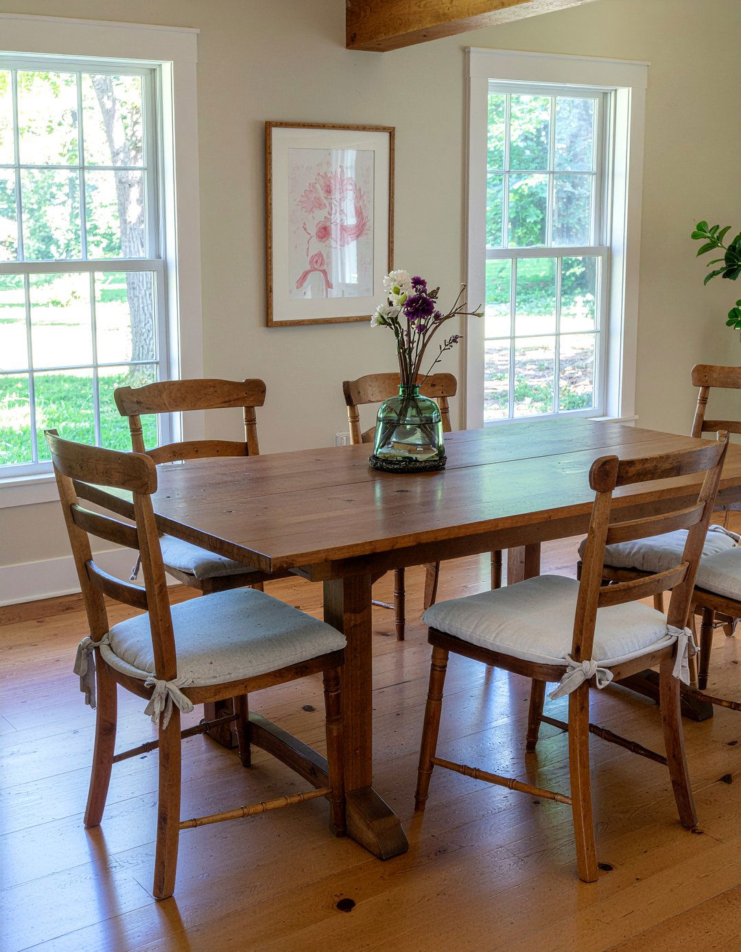 Farmhouse dining chairs - 30 countryside dining room ideas