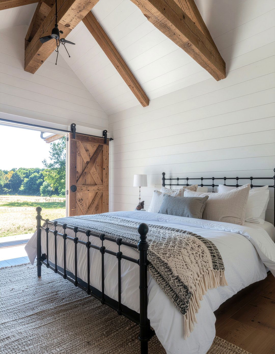 Farmhouse master bedroom - 30 interior designer bedroom ideas