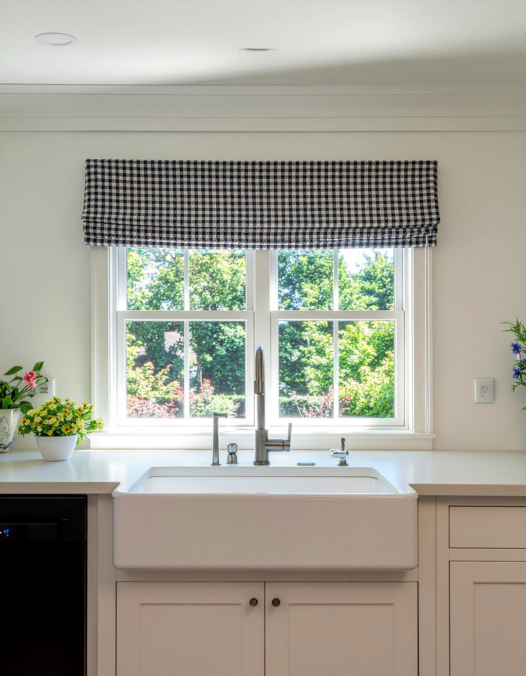 Farmhouse valance for kitchen - 30 kitchen window decor ideas