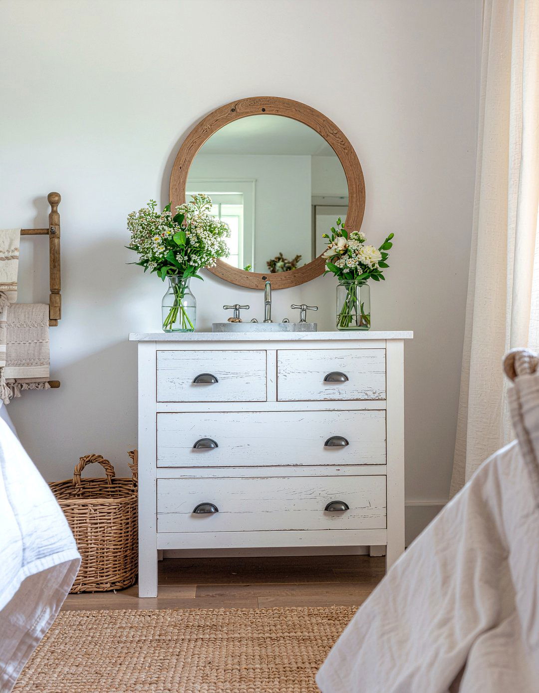 Farmhouse vanity - 30 bedroom vanities