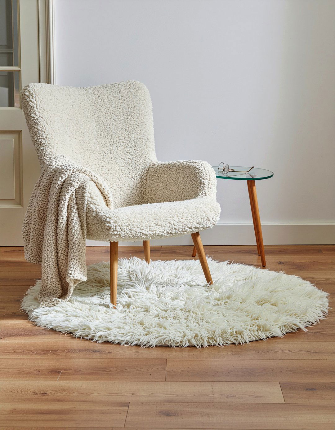 Faux Fur Round Rug - 30 living room round rugs