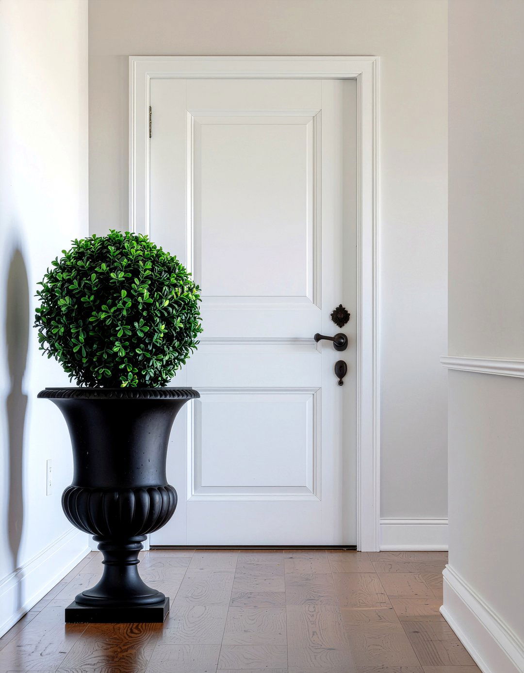 Faux boxwood topiary - 30 faux plant ideas