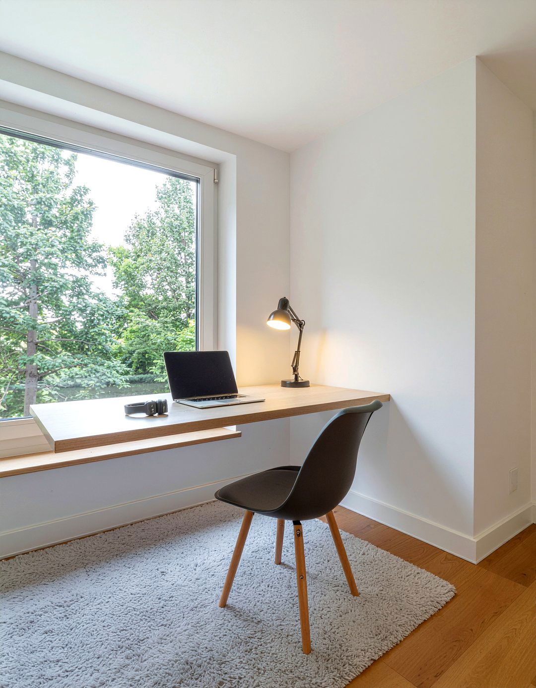 Floating Desk In Alcove - 30 bedroom floating desks