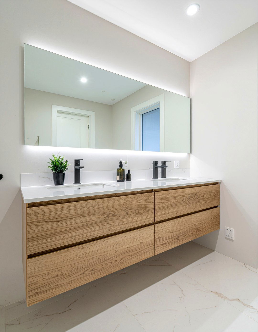 30 Long Narrow Bathroom Layout Ideas for a Spacious Feel