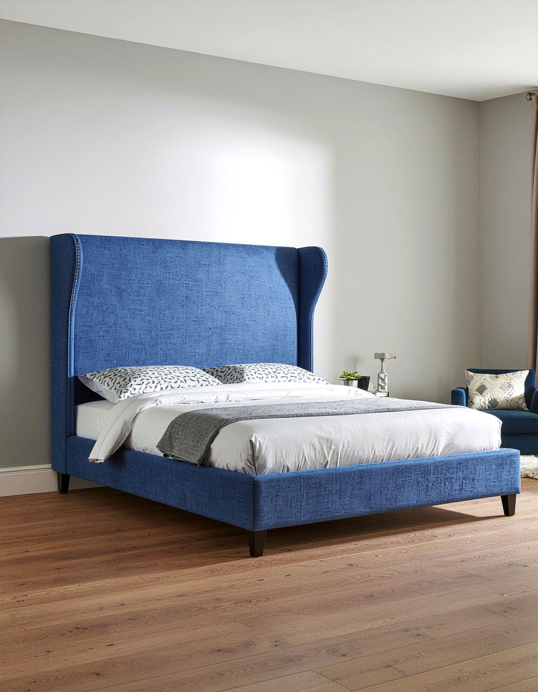 Floating Wingback Style - 30 bedroom floating headboard ideas