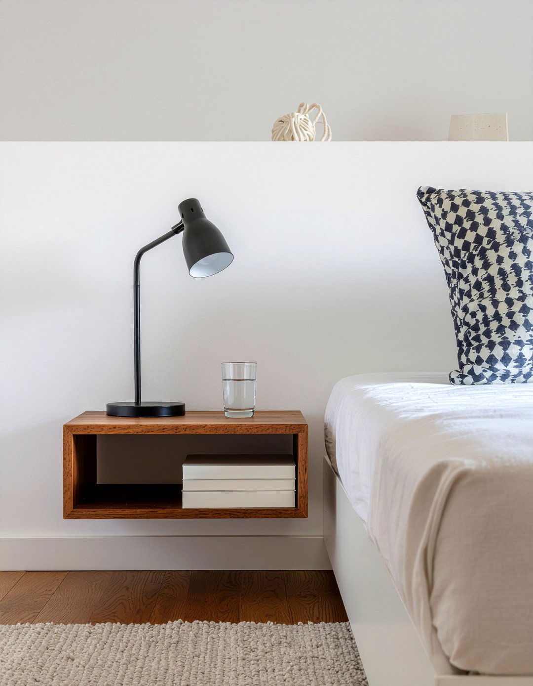 Floating nightstands - 30 bedroom shelving ideas
