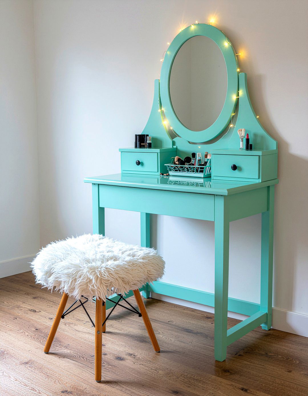 Floating vanity for teens - 30 bedroom floating vanity ideas