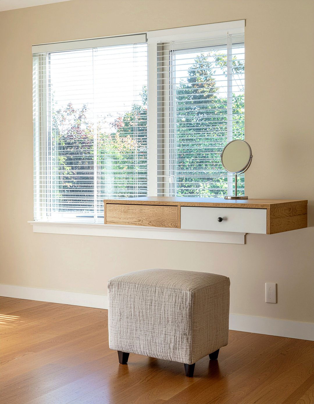 Floating vanity under window - 30 bedroom floating vanity ideas