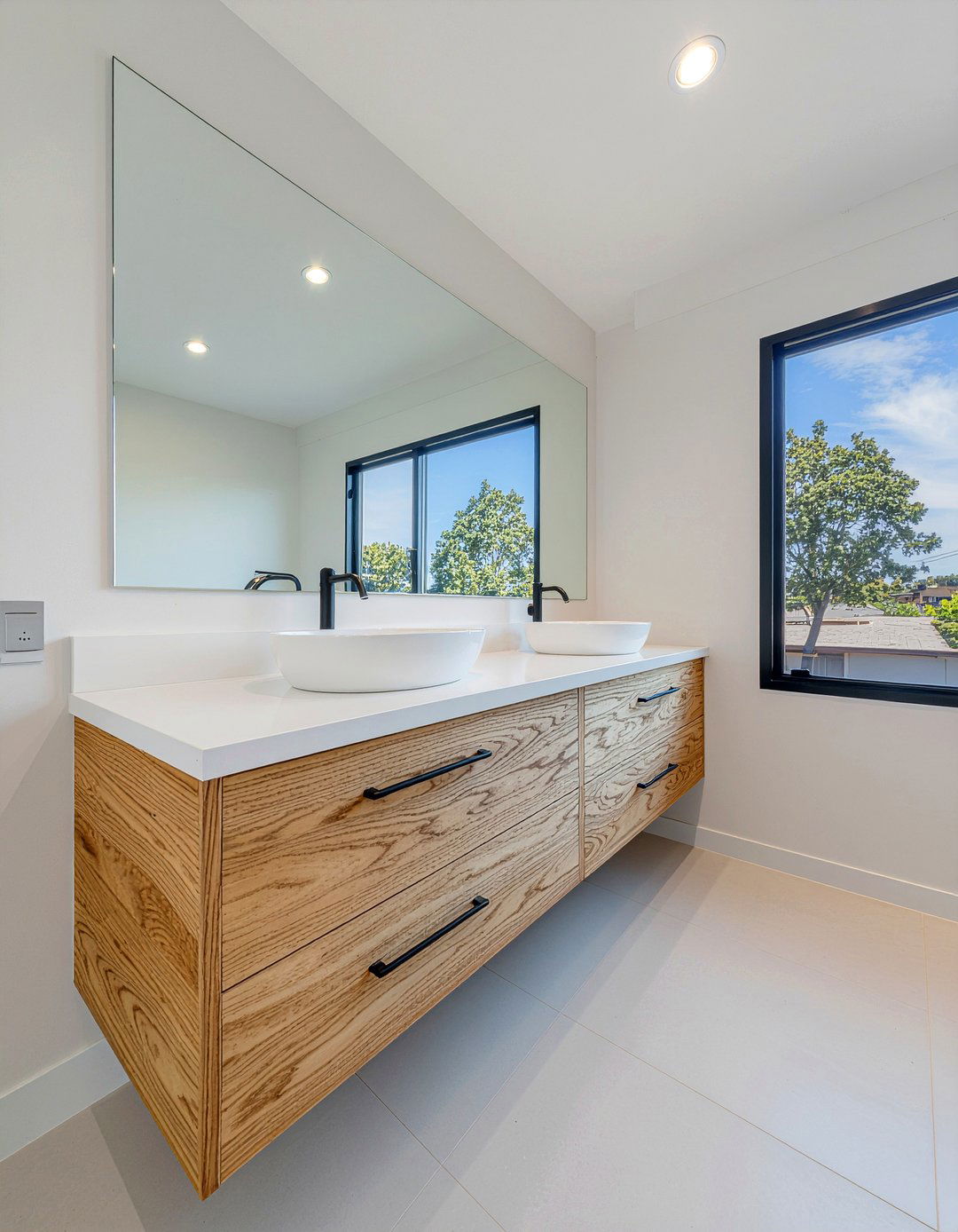 Floating wood vanity - 30 incredible bathroom ideas