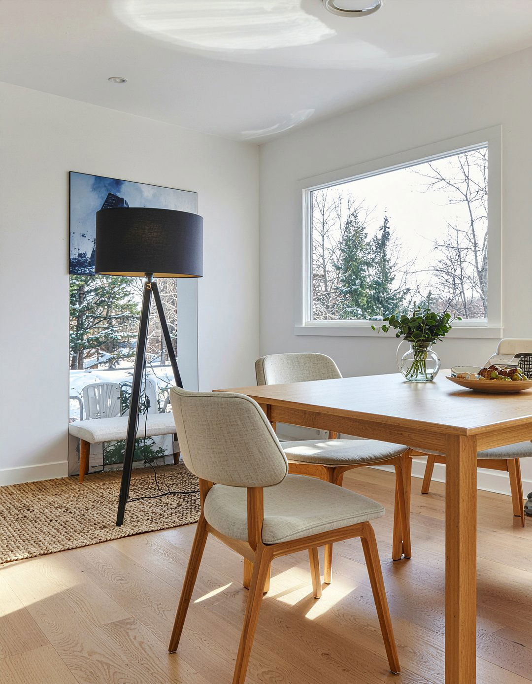 Floor Lamp Placement - 30 ambient dining room ideas