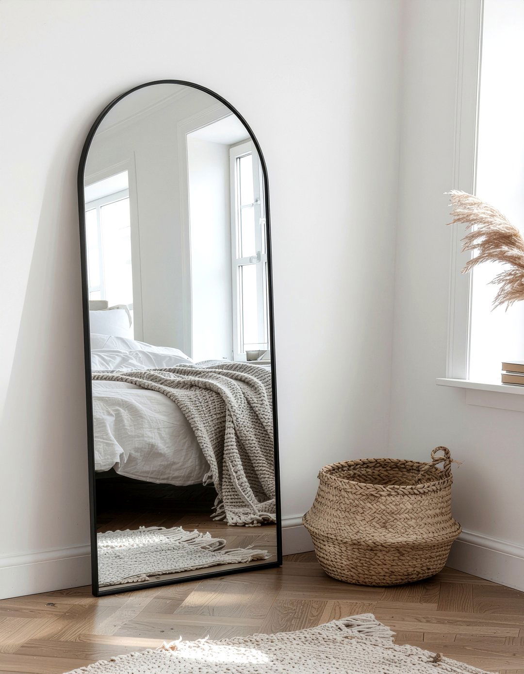 Floor Length Mirror - 30 effortless decor ideas
