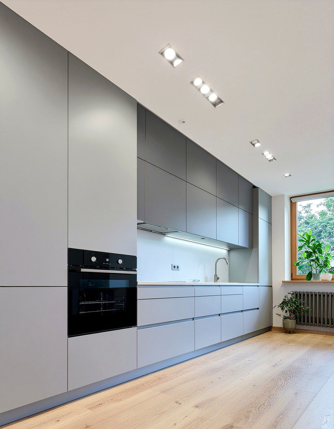 Floor To Ceiling Cabinets - 30 large kitchen ideas