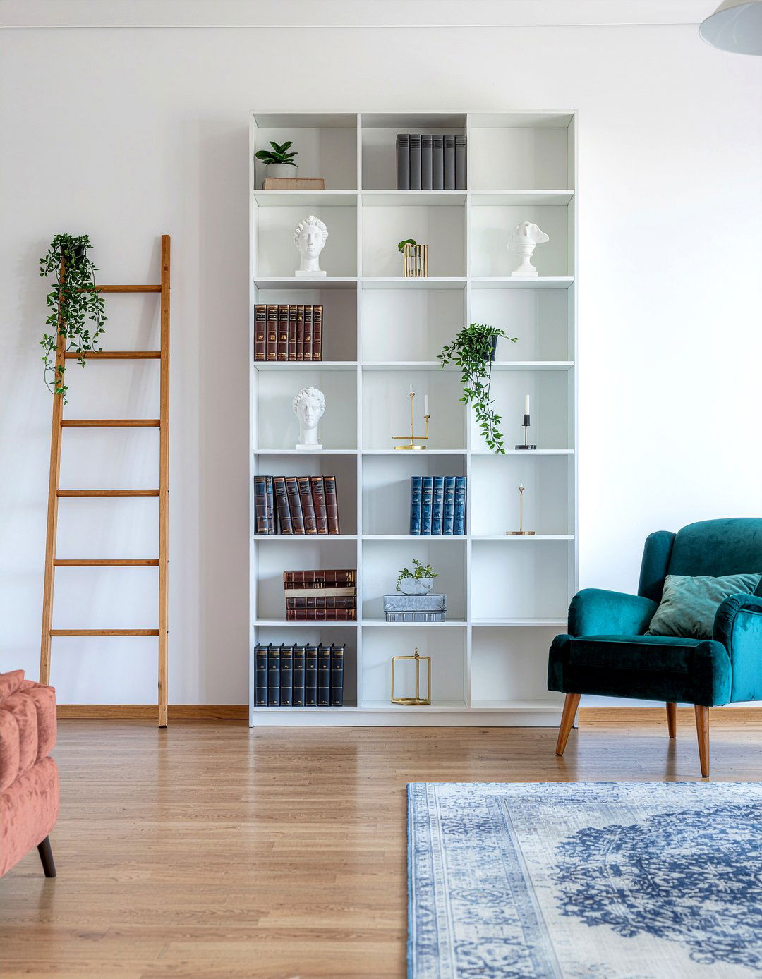 30 Chic Living Room Bookshelf Ideas to Organize Your Reads