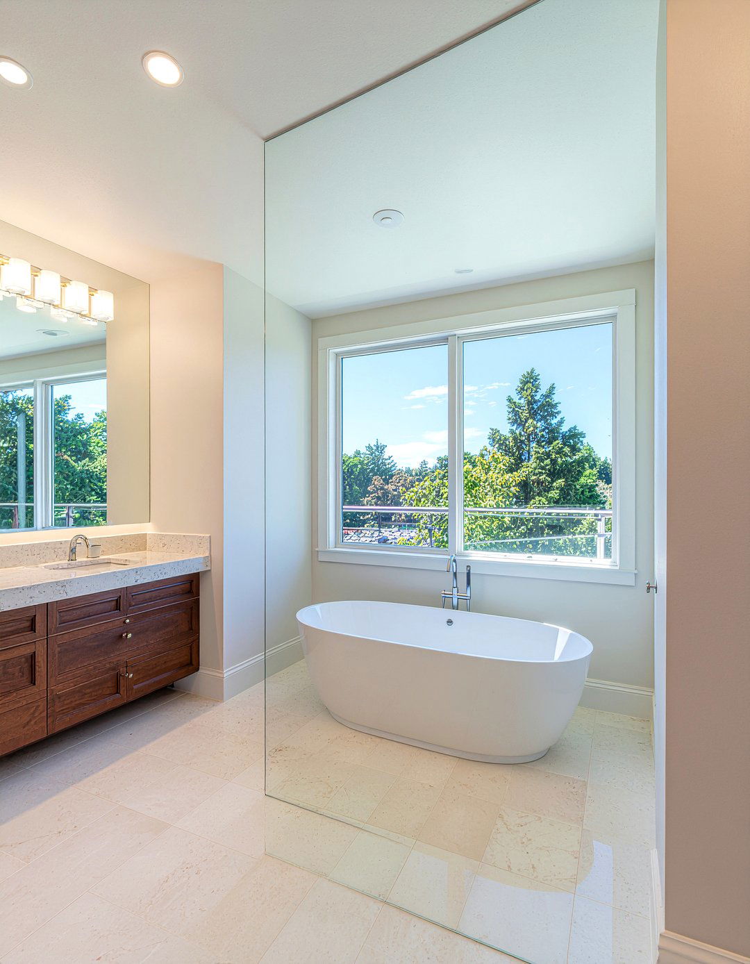 Floor to ceiling mirror - 30 bathroom depth ideas