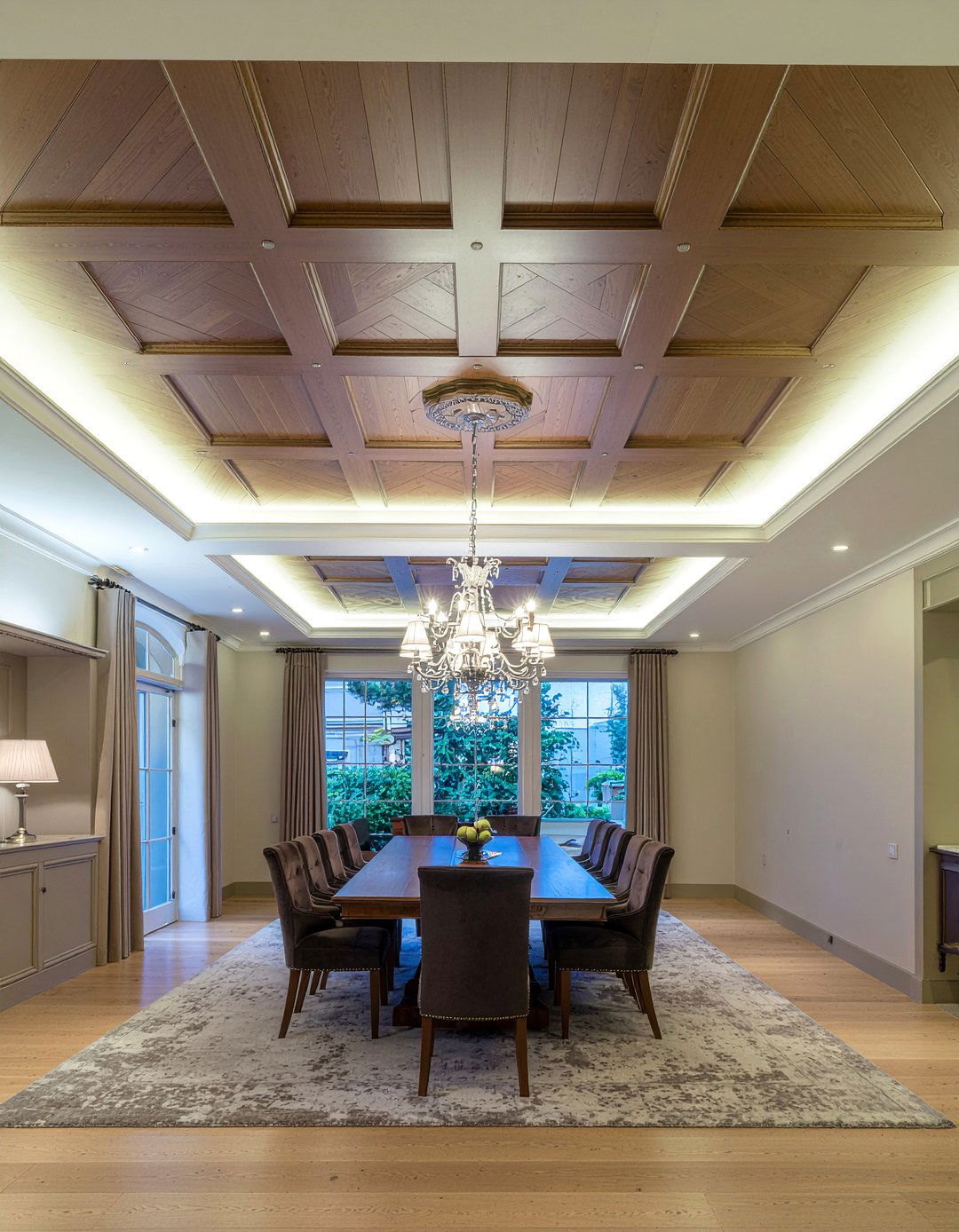 Floor to ceiling windows dining room - 30 high-design dining room ideas