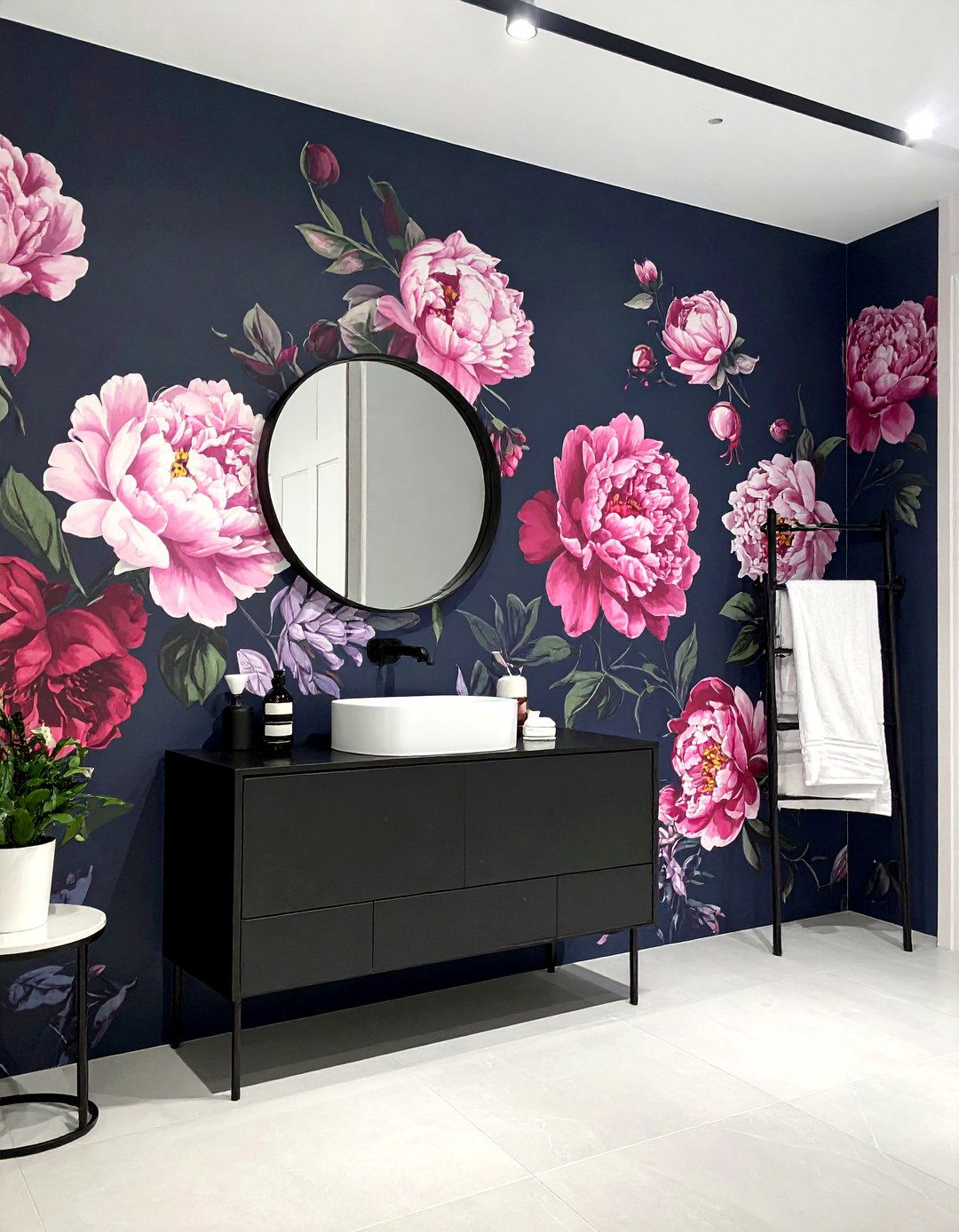 Floral Bathroom Wallpaper - 30 eclectic bathroom ideas