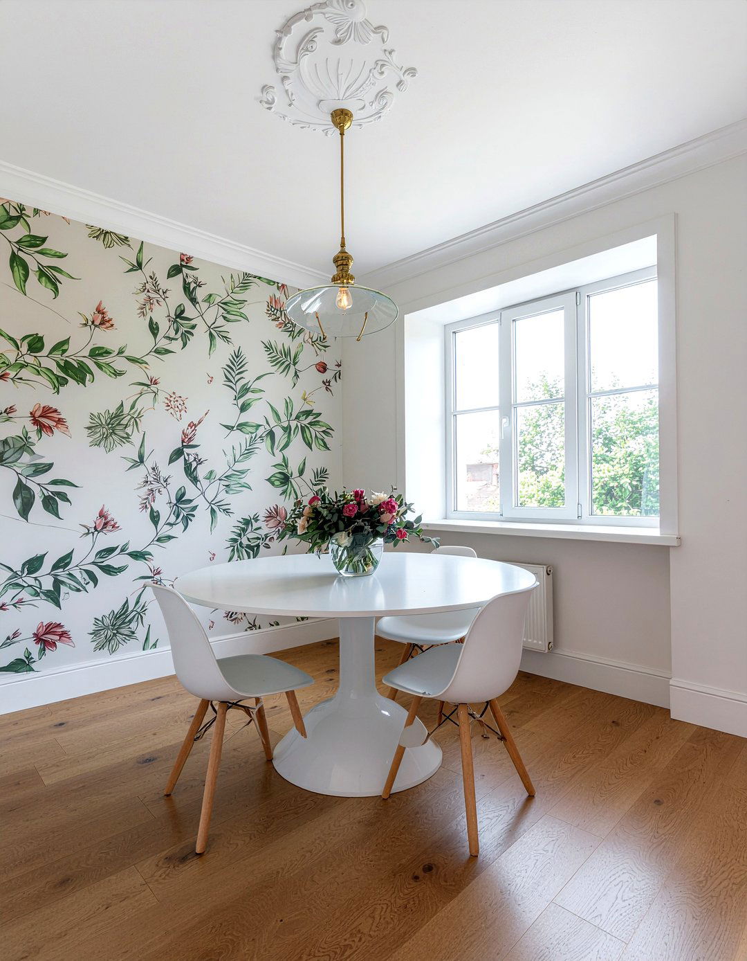 Floral Wallpaper Dining Room - 30 inviting dining room ideas